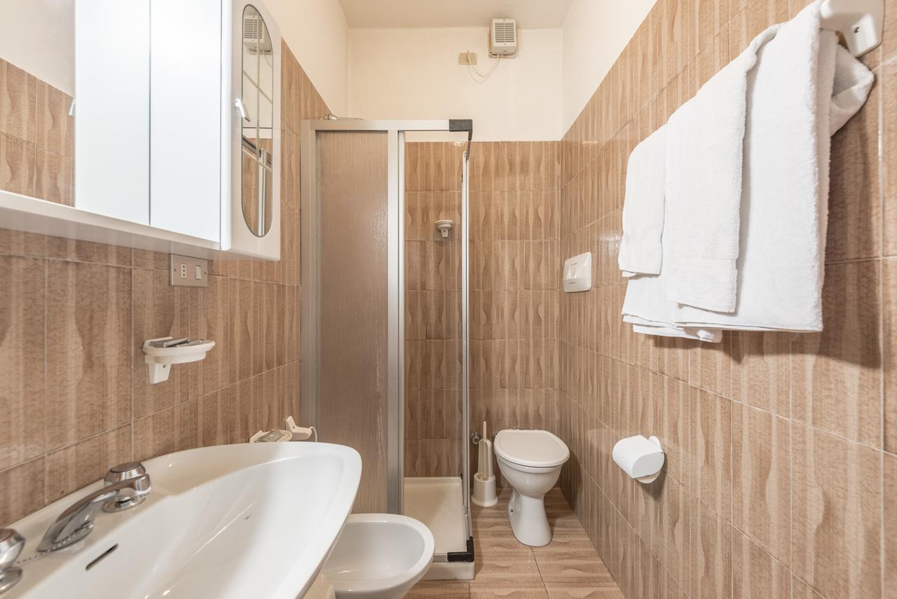 Hotel Cinzia 2*